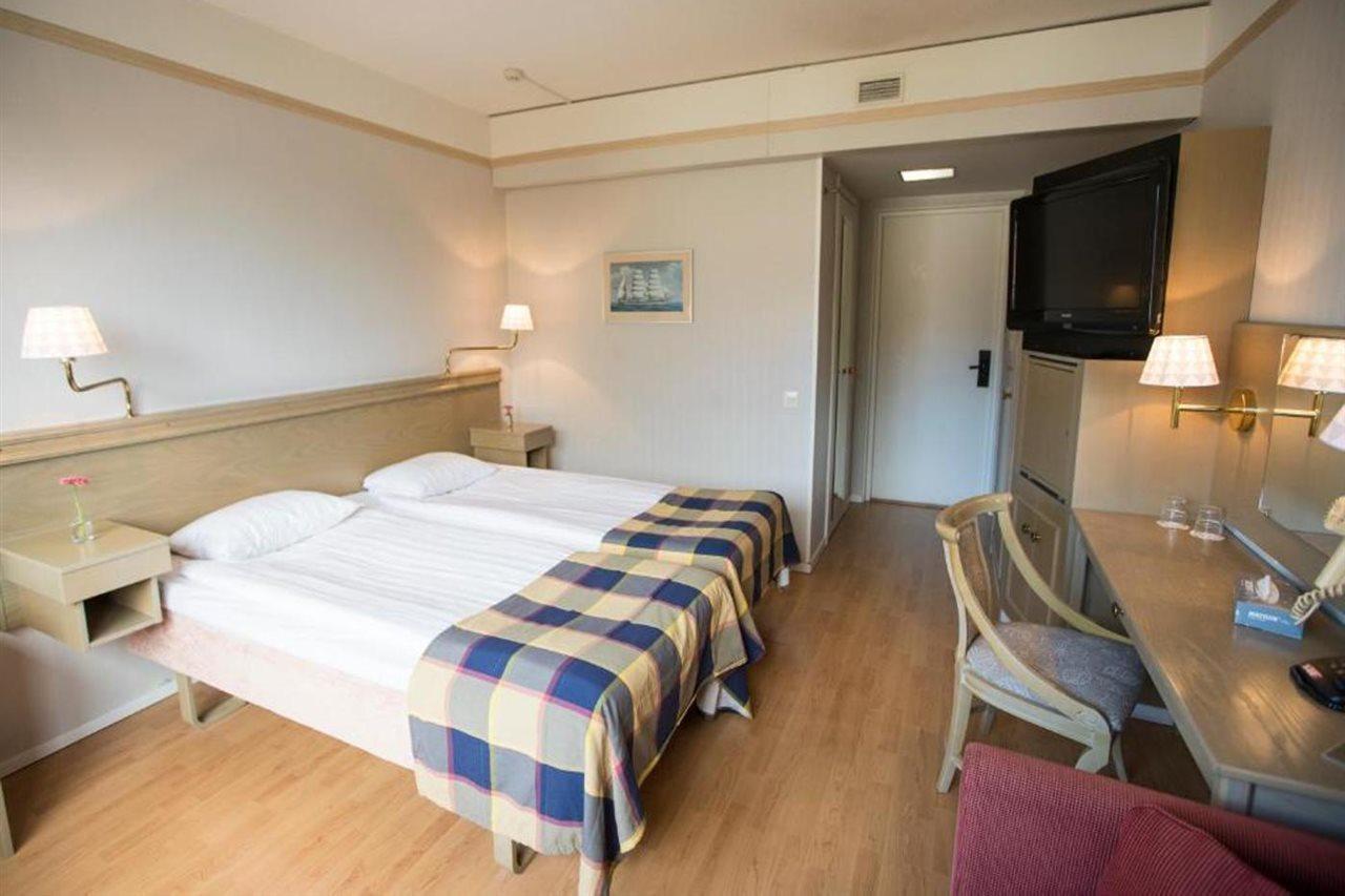 Hotel Adlon Mariehamn Exterior photo