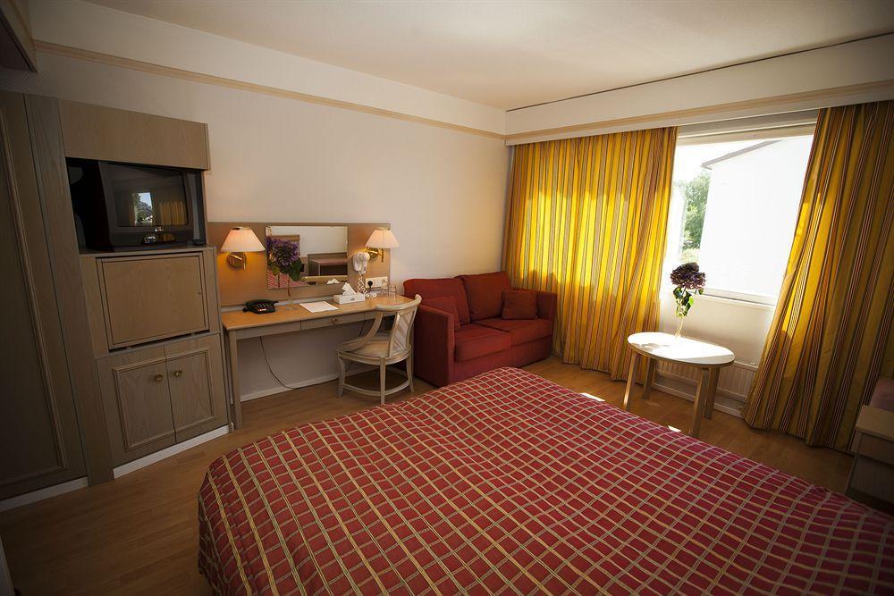 Hotel Adlon Mariehamn Exterior photo